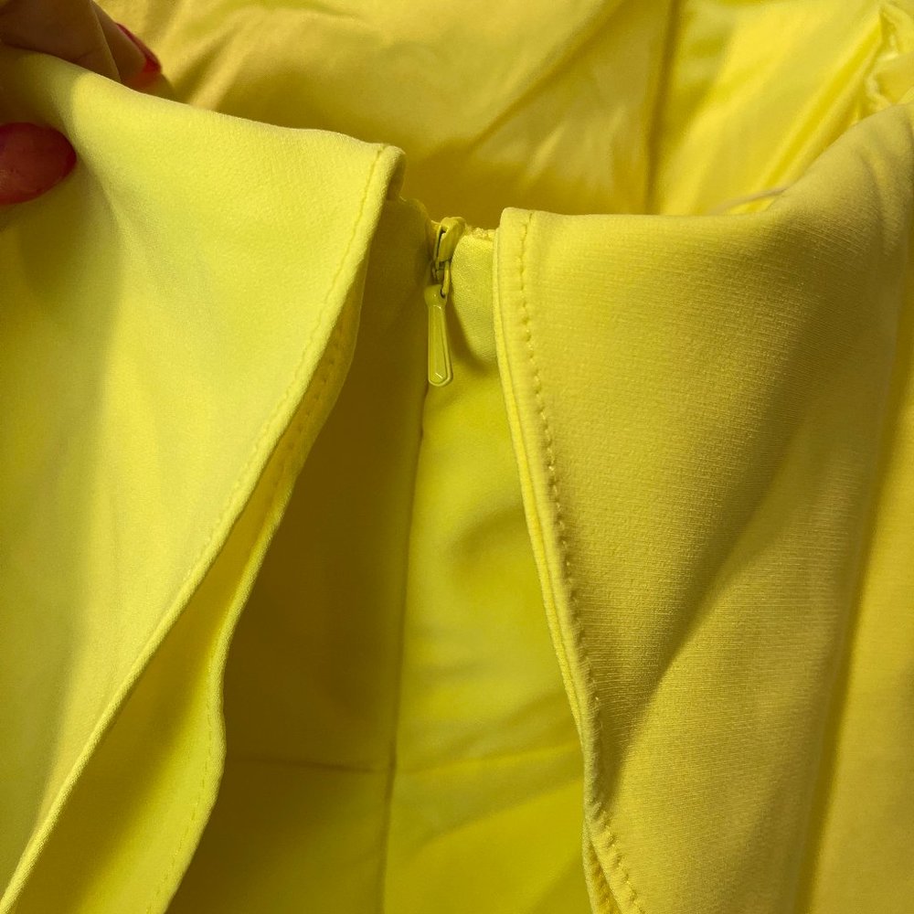 NWT Bardot Strapless Ruffle Sleeve Midi Dress in Yellow Lemon Drop - Size Medium - Picture 7 of 9